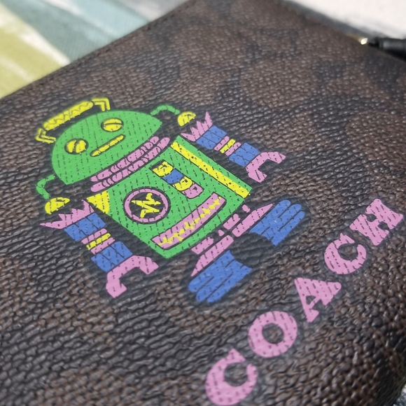 🤖Coach Cosmic Corner Zip Wristlet In Signature Robot Print Wallet Cosmetic Bag - Picture 1 of 9